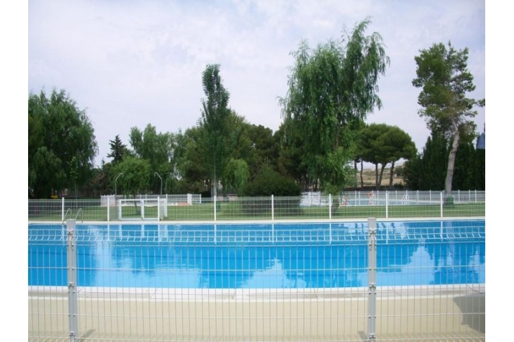 Recinto Deportivo Municipal (piscinas) de Leciñena