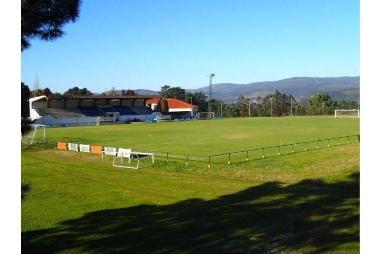 Campo de Fútbol Municipal de Baño de Valga