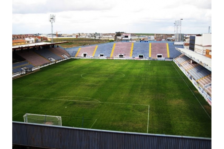 Estadio de Fútbol Francisco de la Hera de Almendralejo